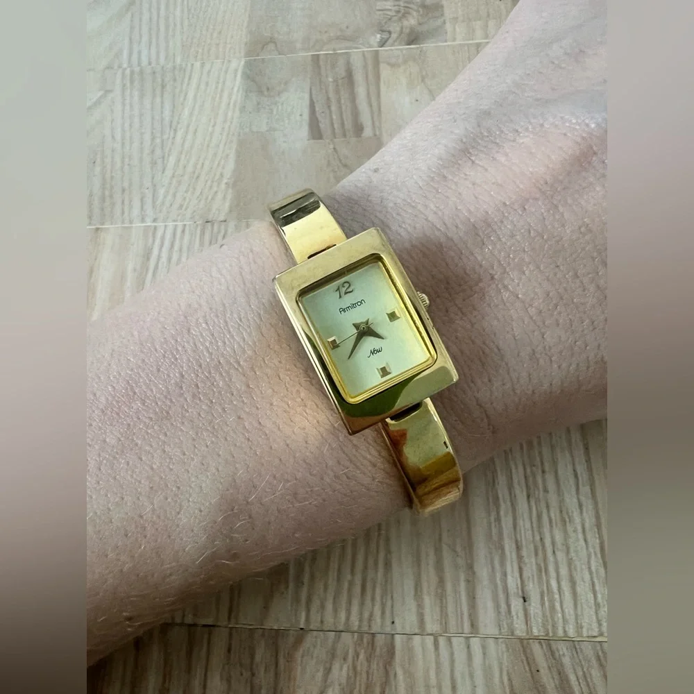 Vintage Armitron now ladies gold tone rectangular bracelet watch NEW BATTERY
